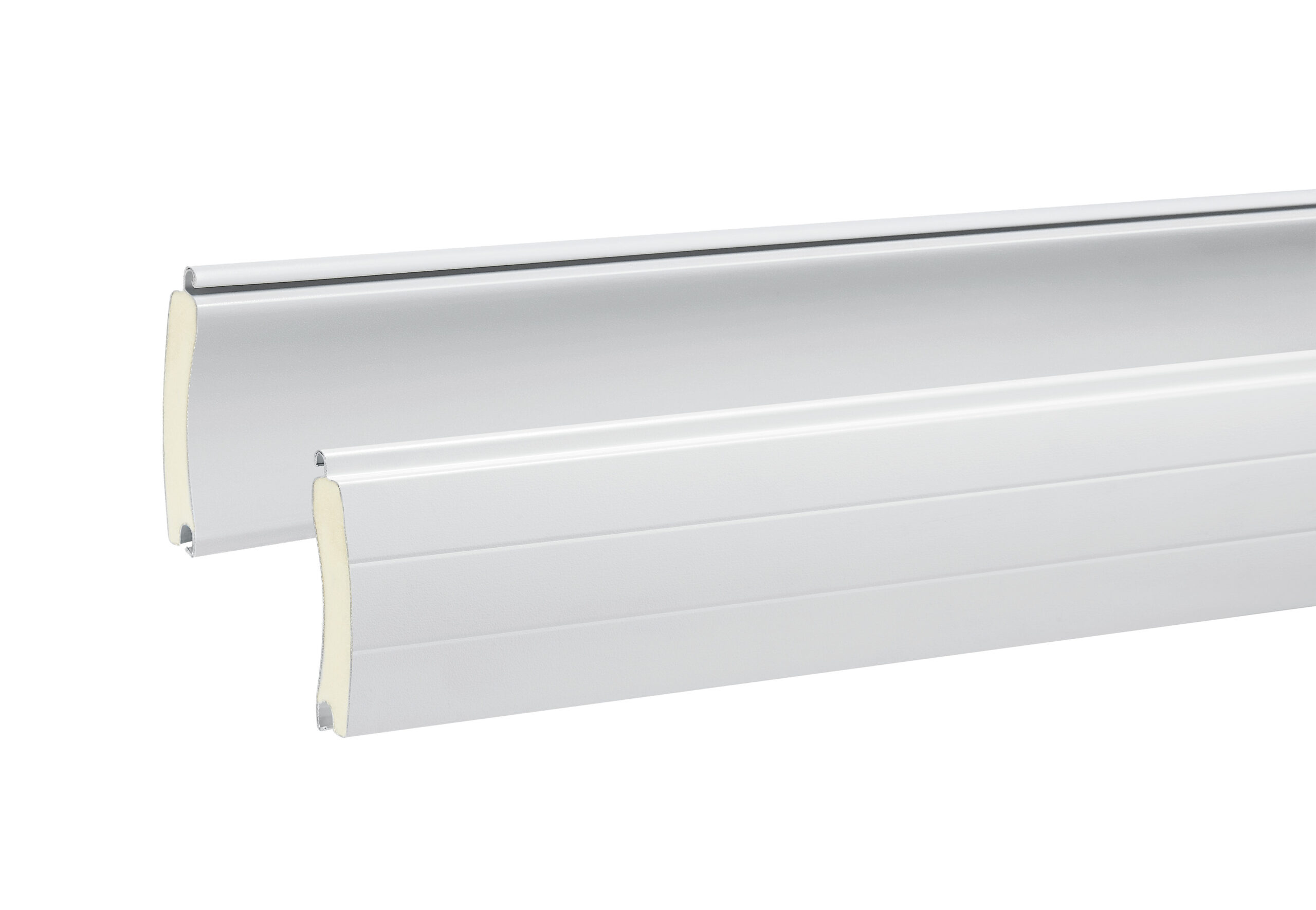 Gedämmtes Aluminiumprofil eines Garagen-Rolltores