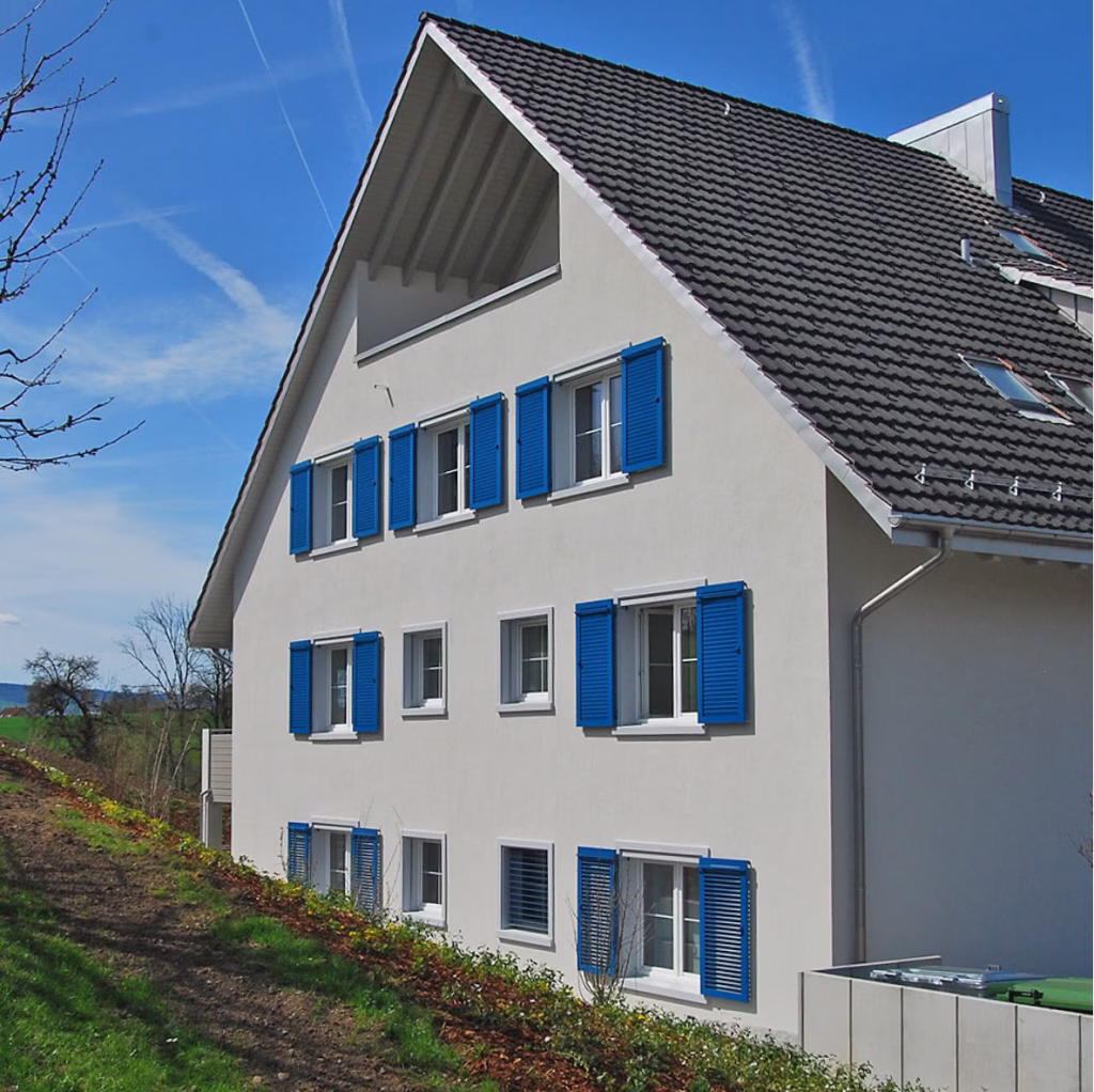 Ausführung und Design von Klappläden