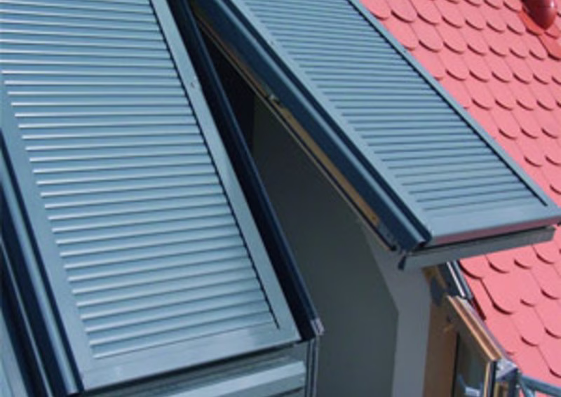 SCHANZ Rollladen an Dachfenster
